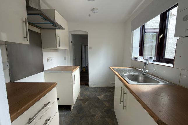 30 Fox Street, Gillingham photo 2