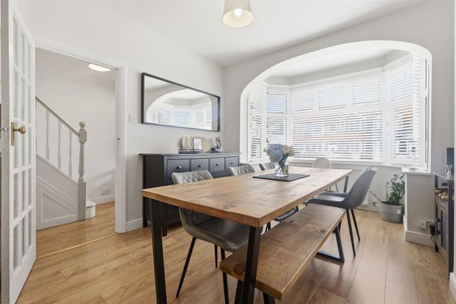 9, Marrilyne Avenue, Enfield photo 4