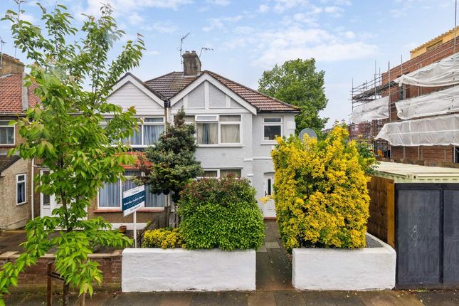 Property for sale in Beresford Avenue, London