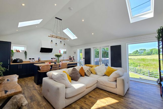 Buddle House, West Road, Beaworthy photo 2