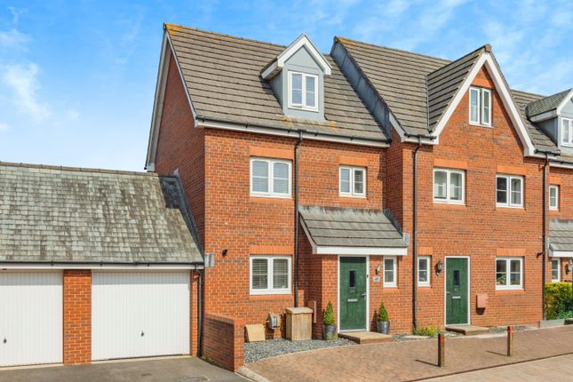 3-bed terraced on 49, Mimosa Way, Paignton, £290,000