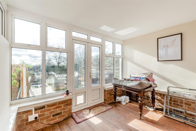3 Jubilee Cottages, South Lane, Maidstone photo 3