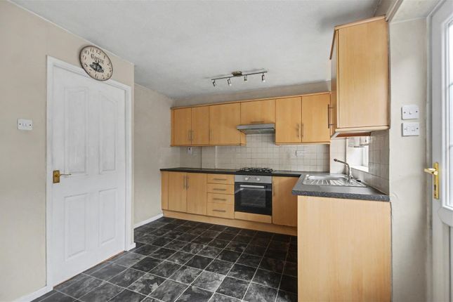 19, Sunlea Crescent, Nottingham photo 3