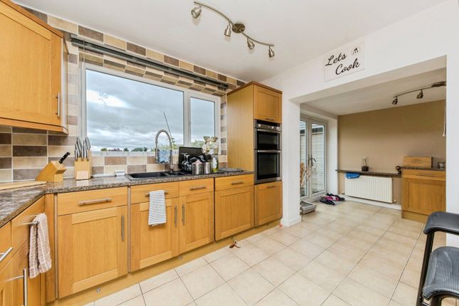 28, Pexhill Drive, Cheshire photo 5