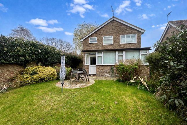 15, Plumtrees, Lowestoft photo 2