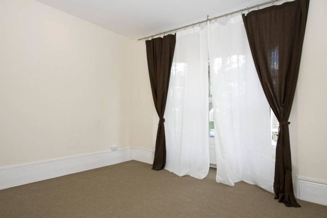 Thumbnail Flat to rent in Rossiter Road, Balham, London