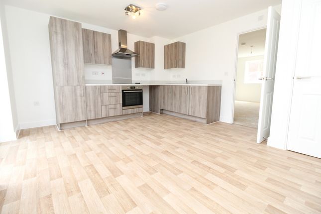 6, Pamertons Court, Kenilworth photo 2