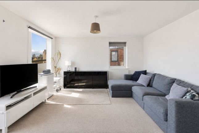 3,Flat 6, Cicero Crescent, Milton Keynes photo 3