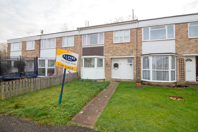 Thumbnail Terraced house for sale in Kefford Close, Horndean