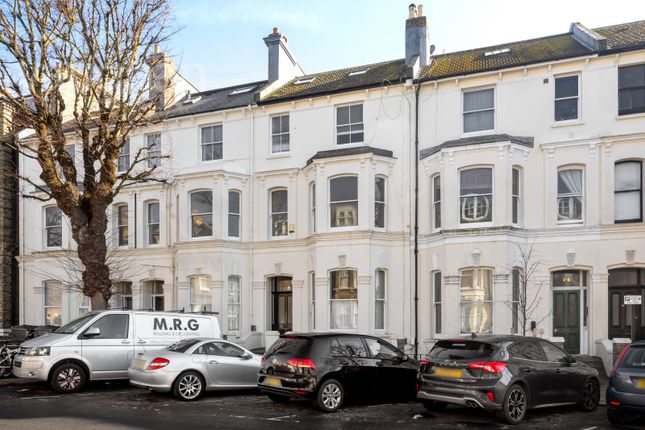 2-bed flat on Flat 2, 76, Tisbury Road, East Sussex, £280,000