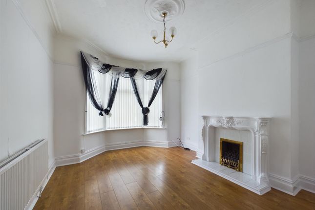 8, York Avenue, Wallasey photo 3