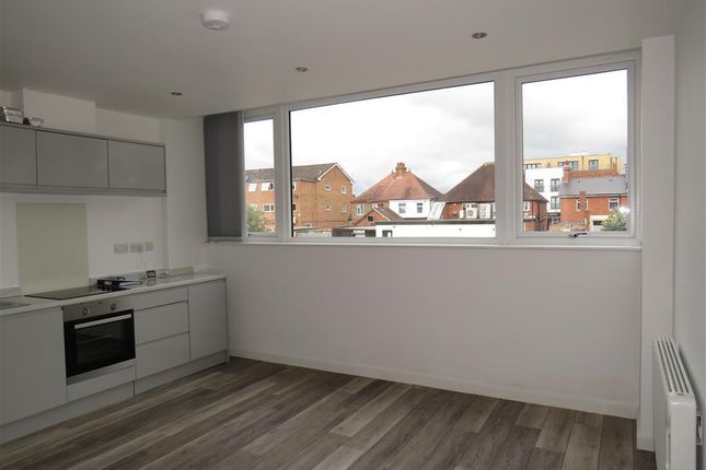 202A, COVENTRY photo 2