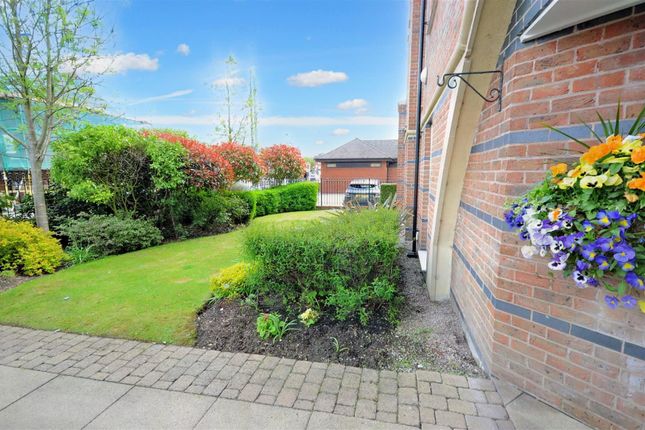 6 Joules Court, Crown Street, Stone photo 4