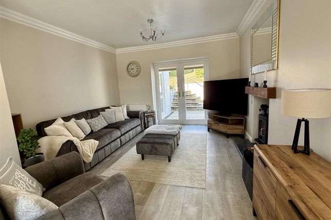 7, Greenfield Terrace, Llanelli photo 4