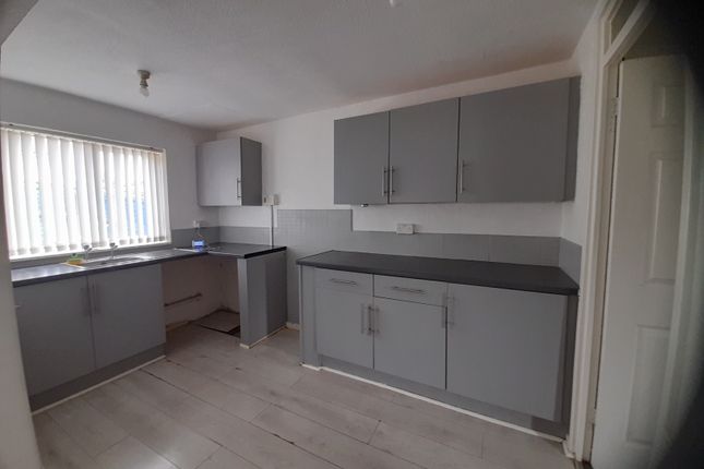 17, Rolls Crescent,  Rawmarsh, Rotherham photo 2