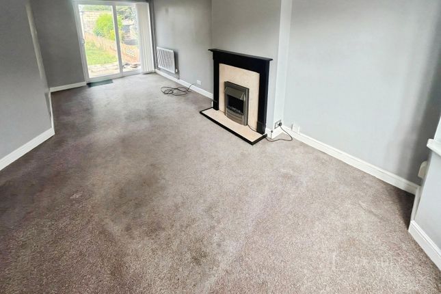 73, Gardenia Avenue, Bedfordshire photo 3