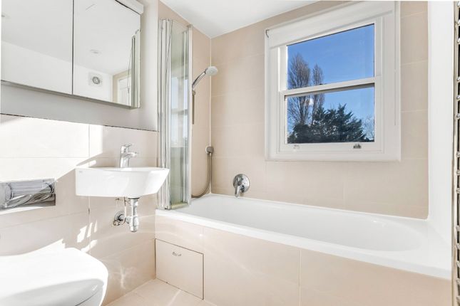 Flat for sale in Greencroft Gardens, South Hampstead, London