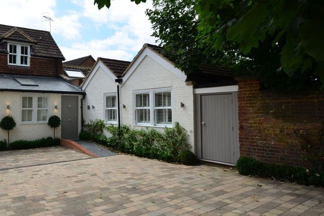 Wharf Road, Guildford photo 3