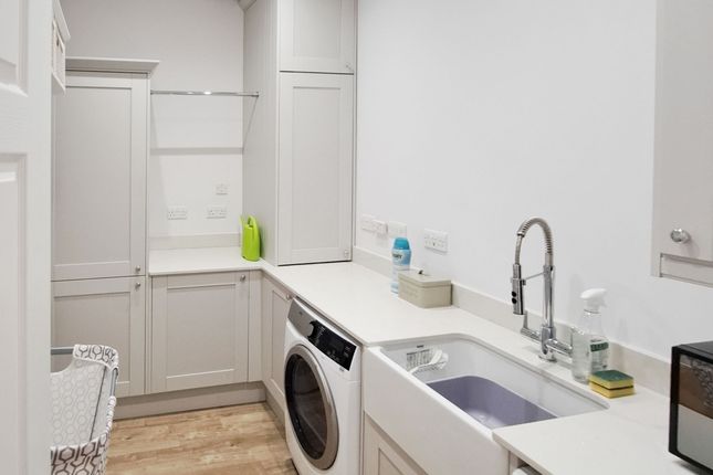 63, Palmerston Road, London photo 5