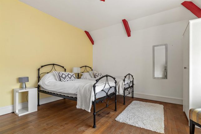Bell Tree House Tenby  -25.Jpg