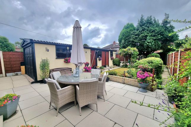 13 Briarlands Avenue, Sale photo 3