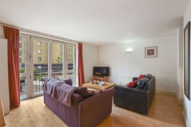 Flat to rent in Franklin Building, 10 Westferry Road, London