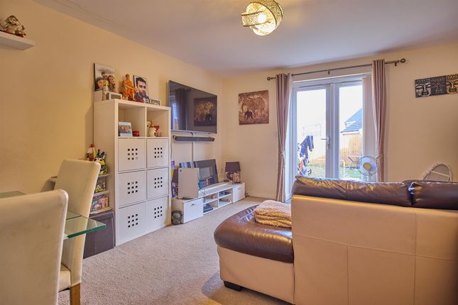 32, Indigo Drive, Burbage photo 3