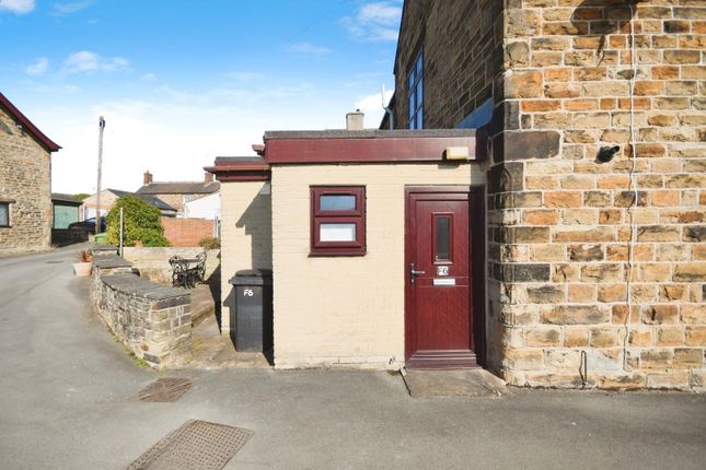 Flat 6 - Entrance Door.Jpg