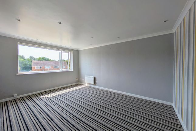 6, Cheviot Close, Gloucester photo 4