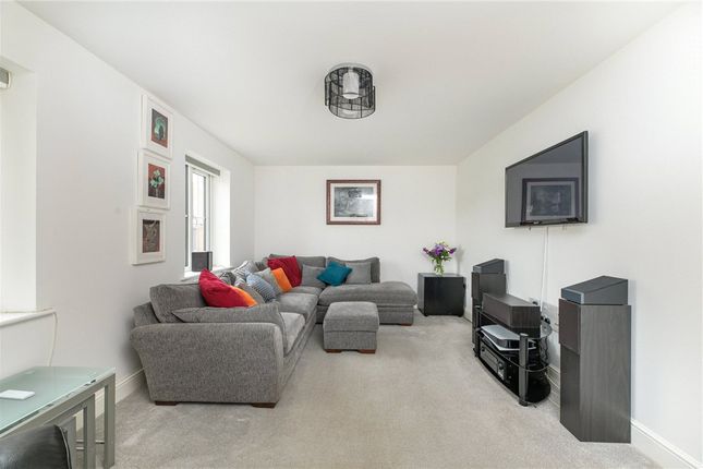 7, Wise Crescent, Leeds photo 2