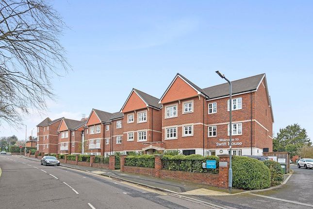 Thumbnail Flat for sale in St. Lukes Road, Maidenhead