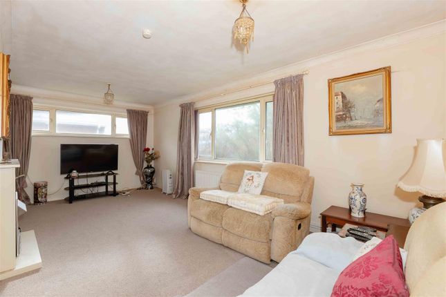 128, Findon Road, Worthing photo 3