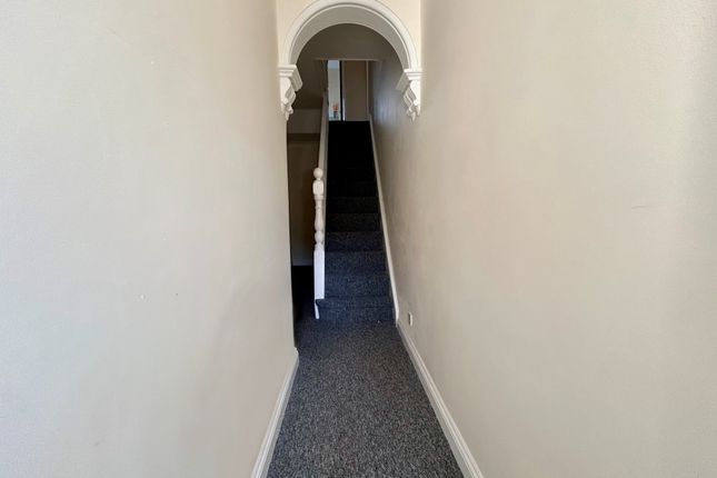 8a, Whitworth Road, Southampton photo 3