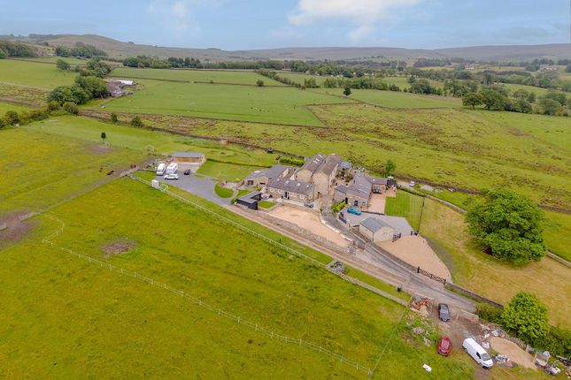Brook View Barn,, Skipton Road, Colne photo 2