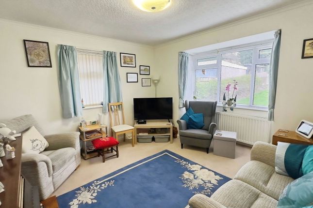 84, Plainspot Road, Nottingham photo 3