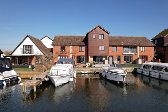 Kingsmere 2, Ferry Marina, Horning photo 4