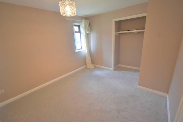 16, Johnsons Way, Greenhithe photo 4