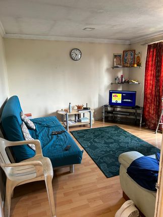 Thumbnail Flat for sale in Burges Road, London