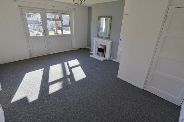 63, Aldrich Avenue, Coventry photo 2