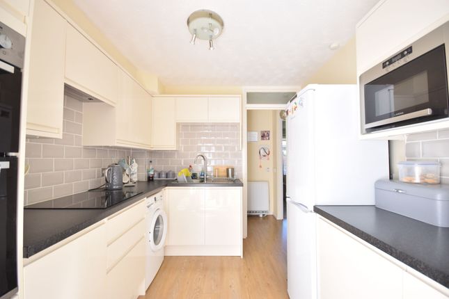 Flat 1, Rowan Mead Henbit Close, Tadworth photo 4