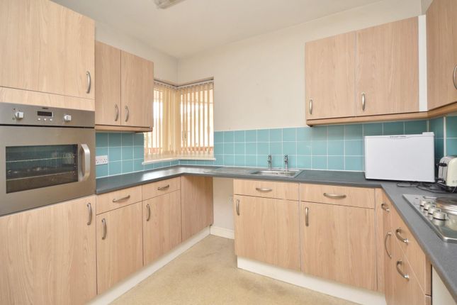 46 Waverley Gardens, Queens Road, Bristol photo 3