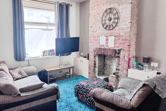 131, Treharris Street, Cardiff photo 2