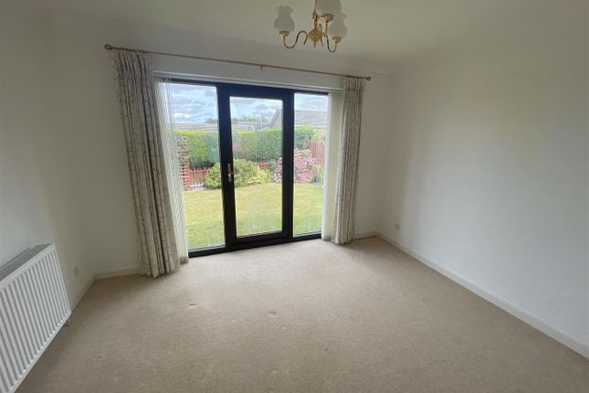 12, The Garth, Newton Aycliffe photo 3