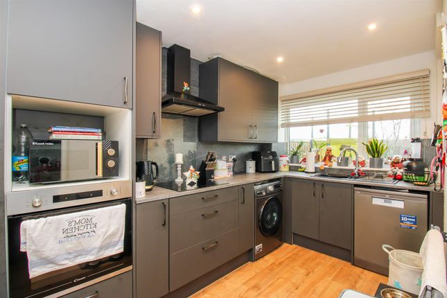 36, Castleford Road, Normanton photo 2