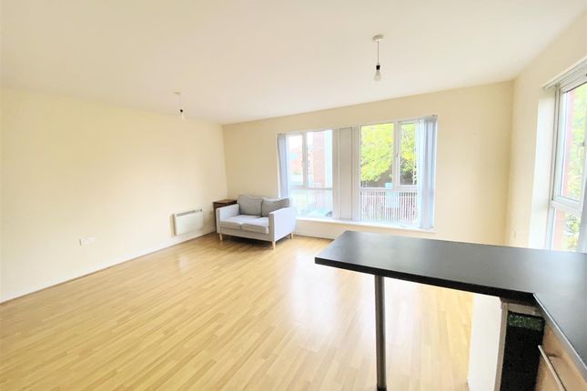 Flat for sale in Gilmartin Grove, Liverpool