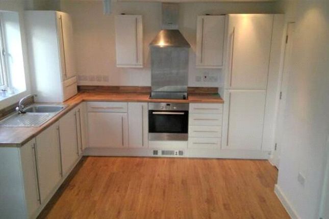 2-bed house on 8 Hamilton Court Powell Road, Basildon, £1,300/mo
