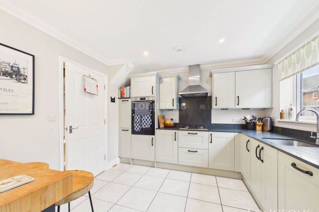 1, Sea Lord Close, Swaffham photo 4