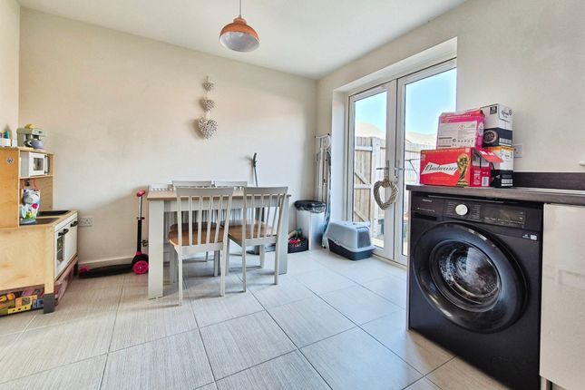 29, Paradise Way, Kidderminster photo 4