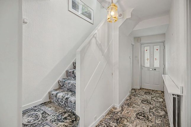 15 Woburn Drive, Altrincham photo 2
