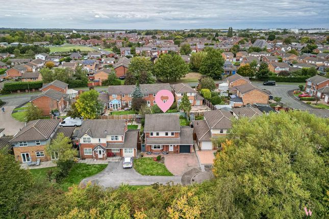 12, Woodlark Close, Winsford photo 2